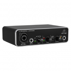 Behringer U-Phoria UMC22